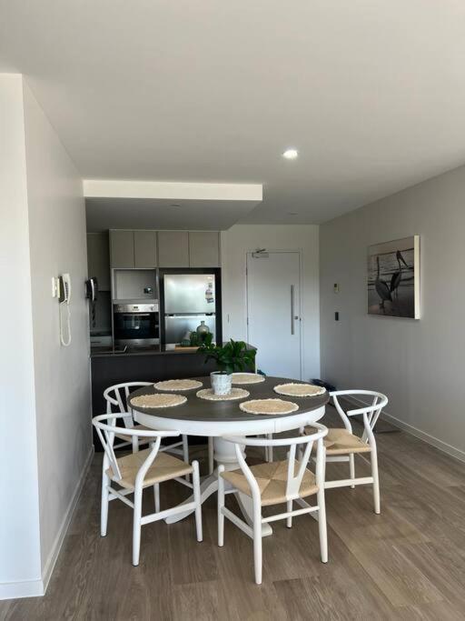 Luxury Spacious Apartment Gold Coast